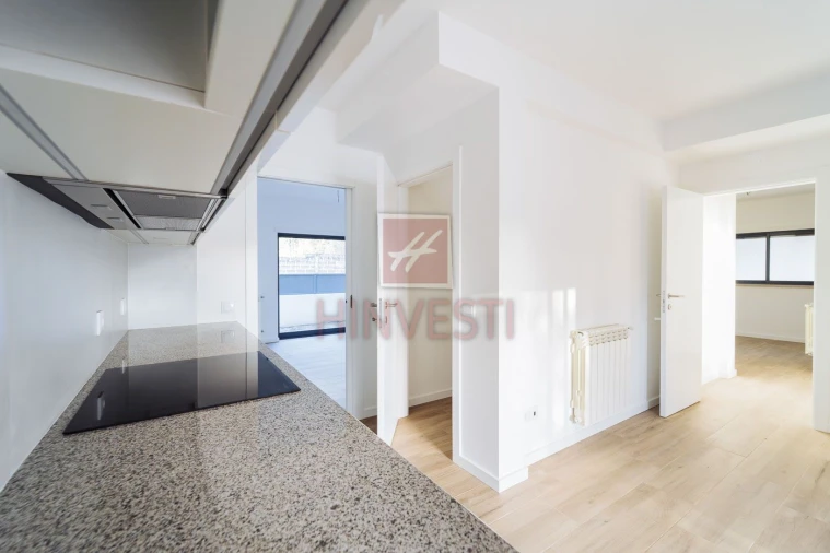 Moradia T4 para Venda em Monte Redondo e Carreira Foto 11