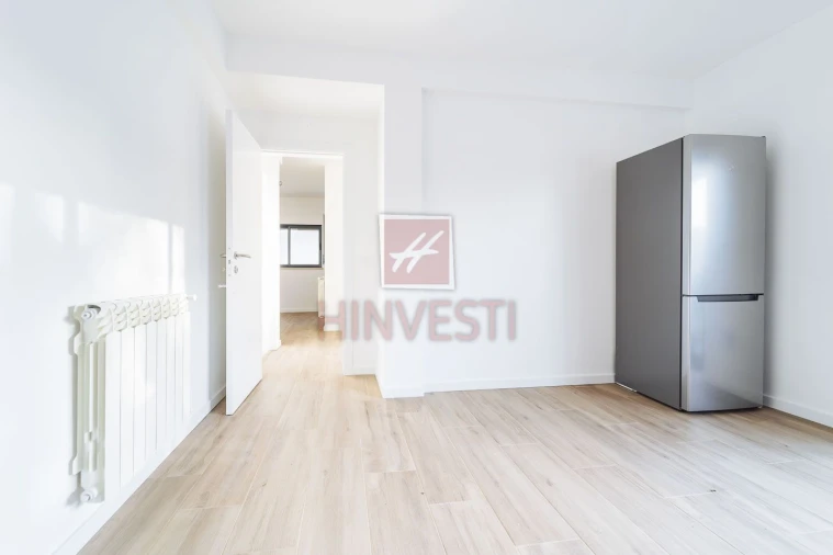 Moradia T4 para Venda em Monte Redondo e Carreira Foto 23