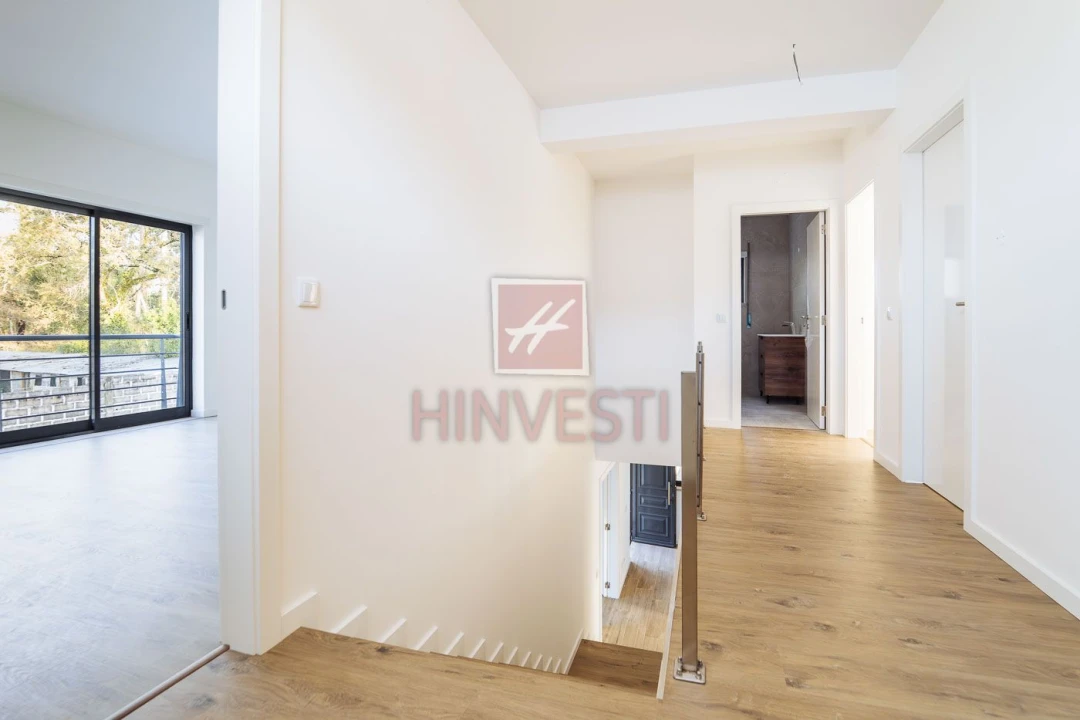 Moradia T4 para Venda em Monte Redondo e Carreira Foto 34