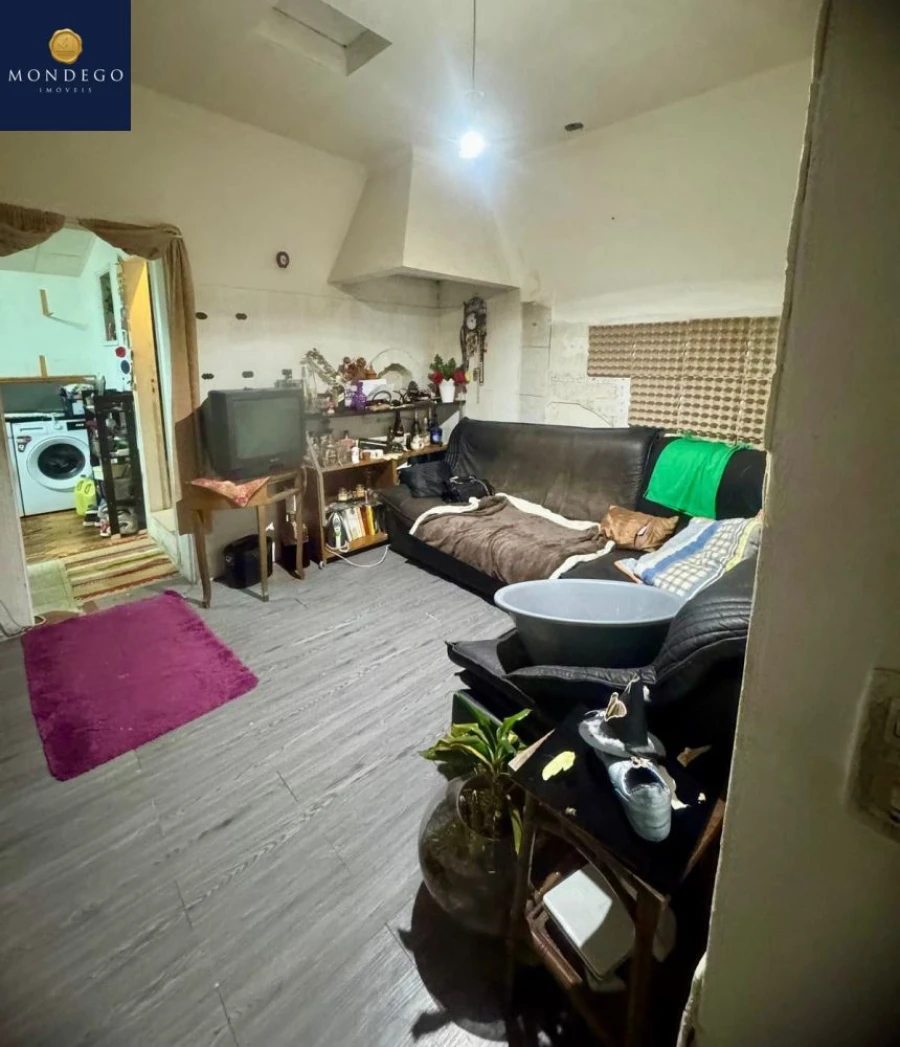 Moradia T2 para Venda em Trouxemil e Torre de Vilela Foto 9