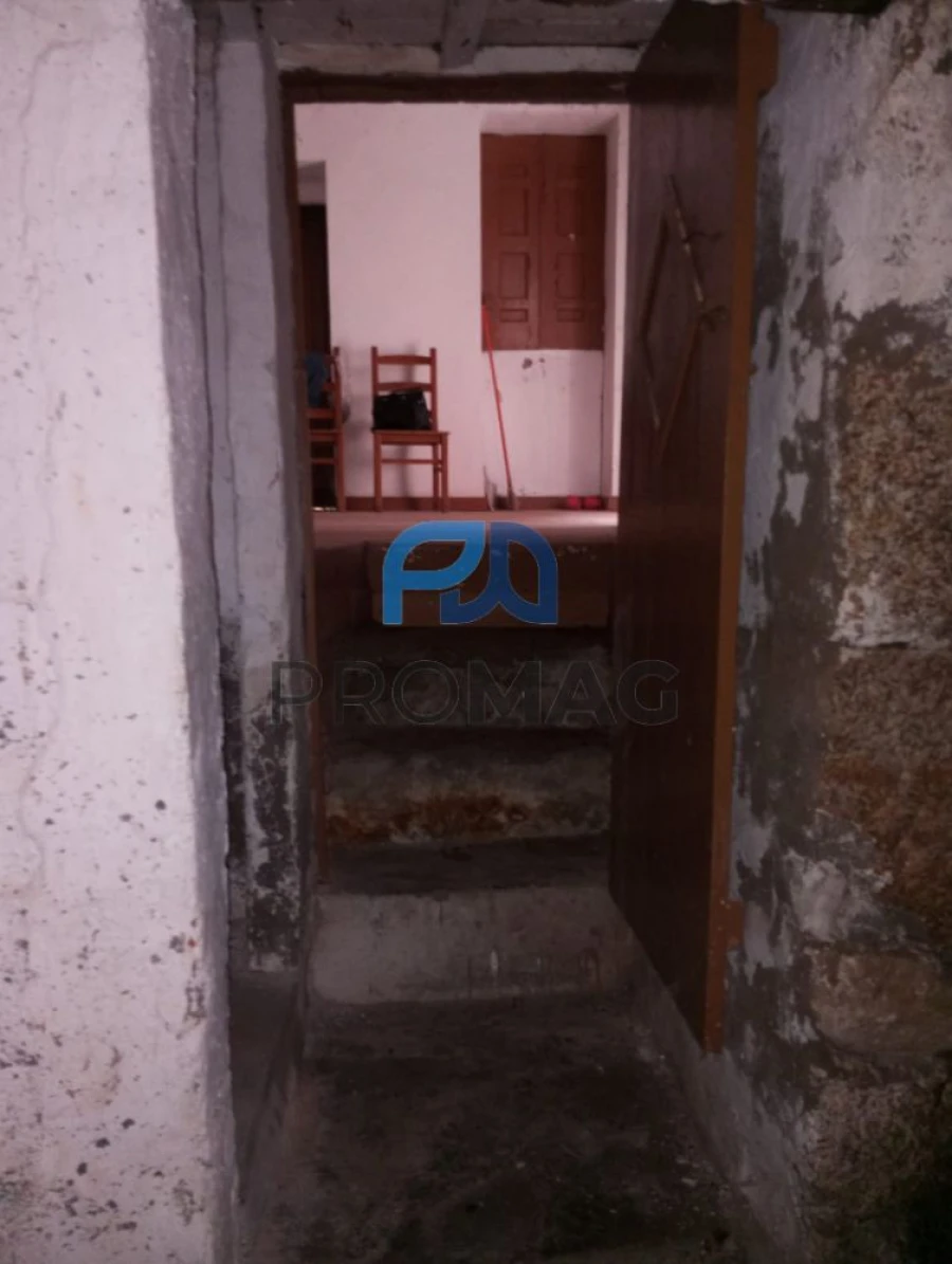 Moradia T2 para Venda em São Martinho de Mouros Foto 28