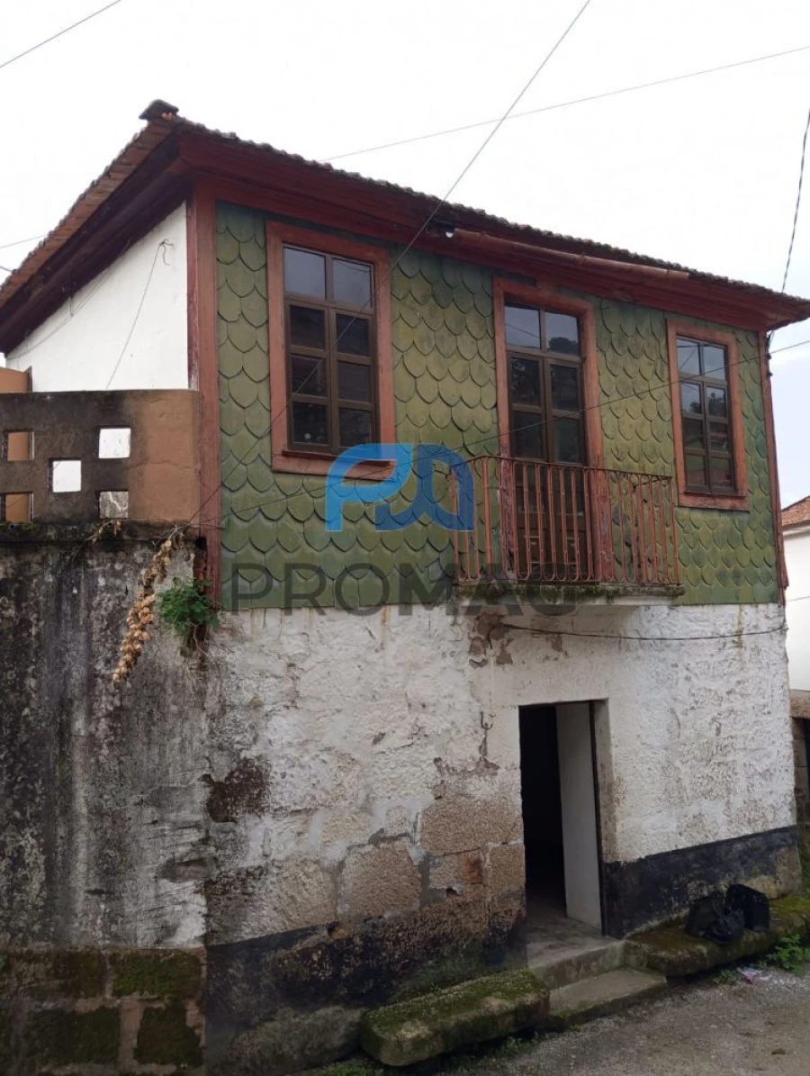 Moradia T2 para Venda em São Martinho de Mouros Foto 2