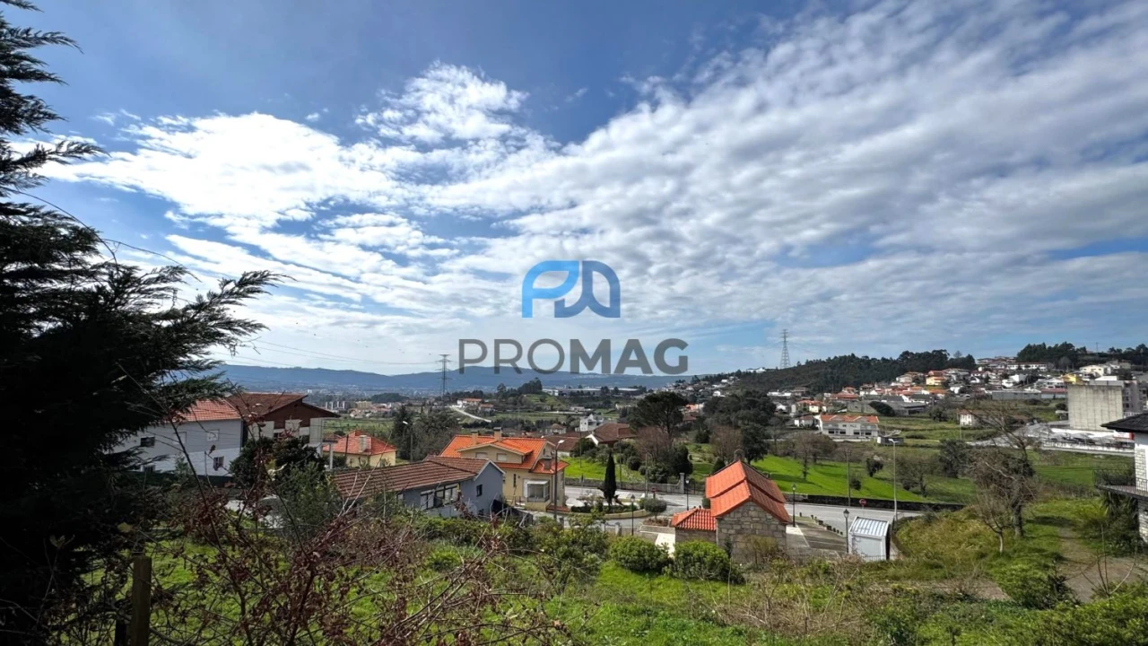 Terreno para Venda em Rebordosa Foto 14