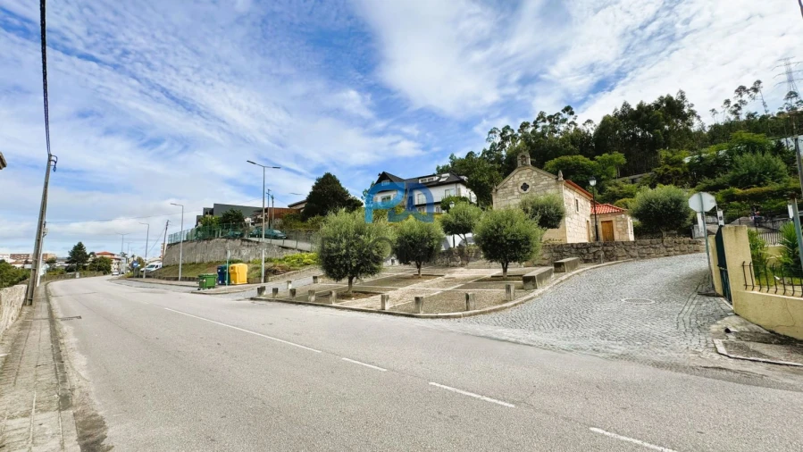 Terreno para Venda em Rebordosa Foto 9