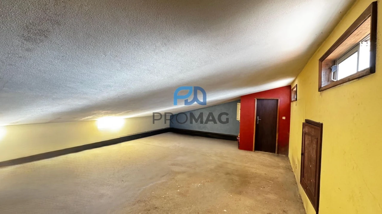 Moradia T9 para Venda em Gondomar (São Cosme), Valbom e Jovim Foto 31