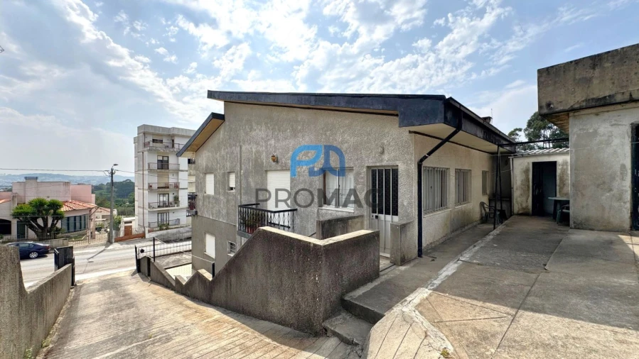 Moradia T9 para Venda em Gondomar (São Cosme), Valbom e Jovim Foto 6