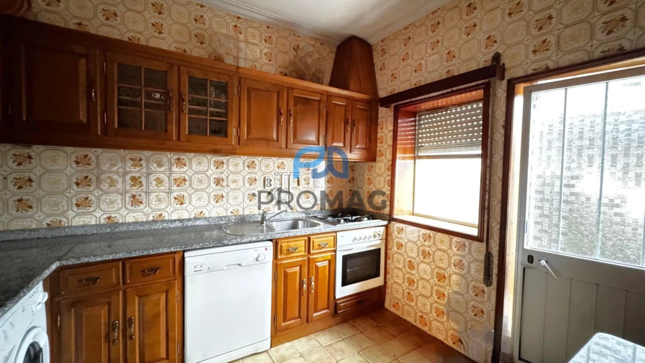 Moradia T9 para Venda em Gondomar (São Cosme), Valbom e Jovim Foto 12