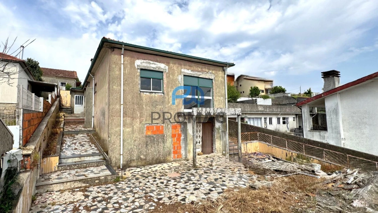 Moradia T9 para Venda em Gondomar (São Cosme), Valbom e Jovim Foto 3