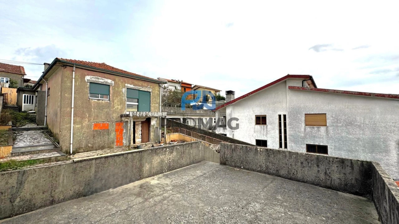 Moradia T9 para Venda em Gondomar (São Cosme), Valbom e Jovim Foto 35