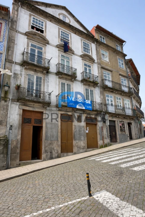 Loja para Venda em Cedofeita, Santo Ildefonso, Sé, Miragaia, São Nicolau e Vitória