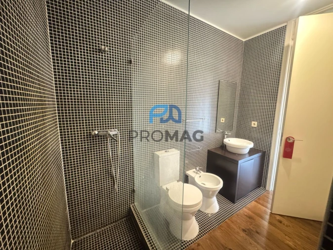 Loja para Venda em Cedofeita, Santo Ildefonso, Sé, Miragaia, São Nicolau e Vitória Foto 31