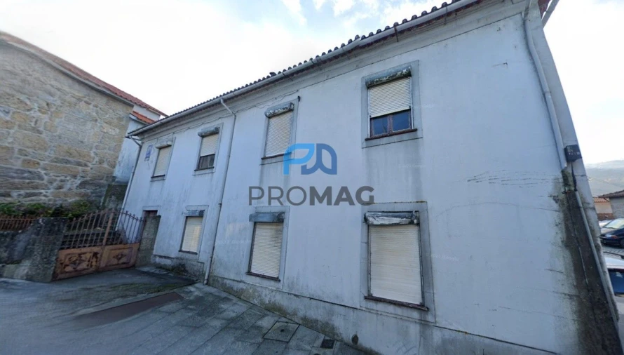 Moradia T6 para Venda em Resende Foto 6