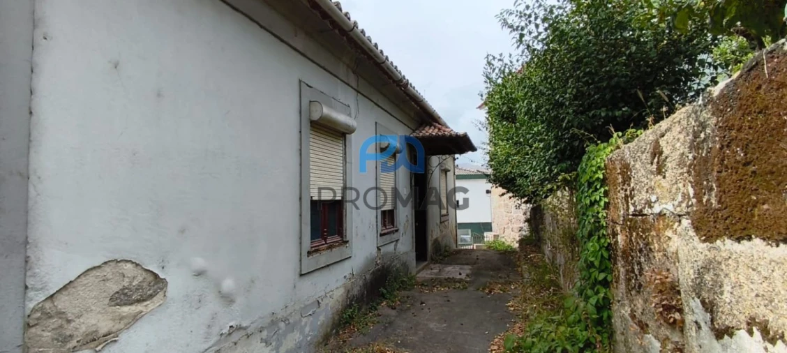 Moradia T6 para Venda em Resende Foto 50