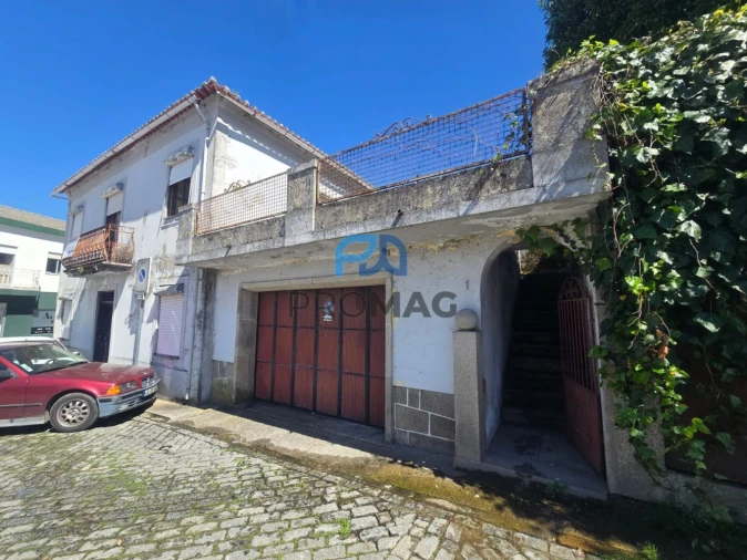 Moradia T6 para Venda em Resende Foto 38