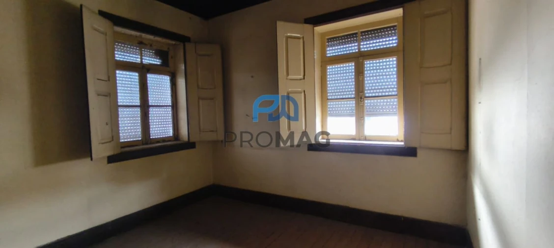 Moradia T6 para Venda em Resende Foto 43