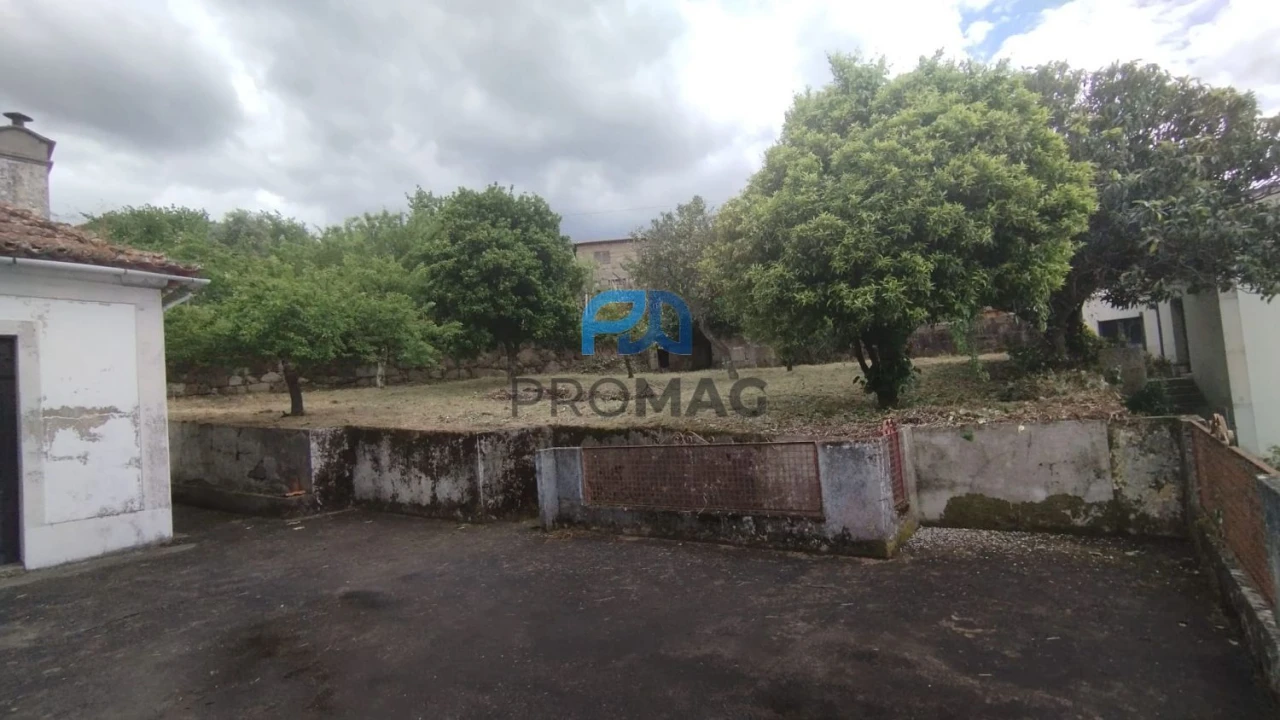 Moradia T6 para Venda em Resende Foto 32