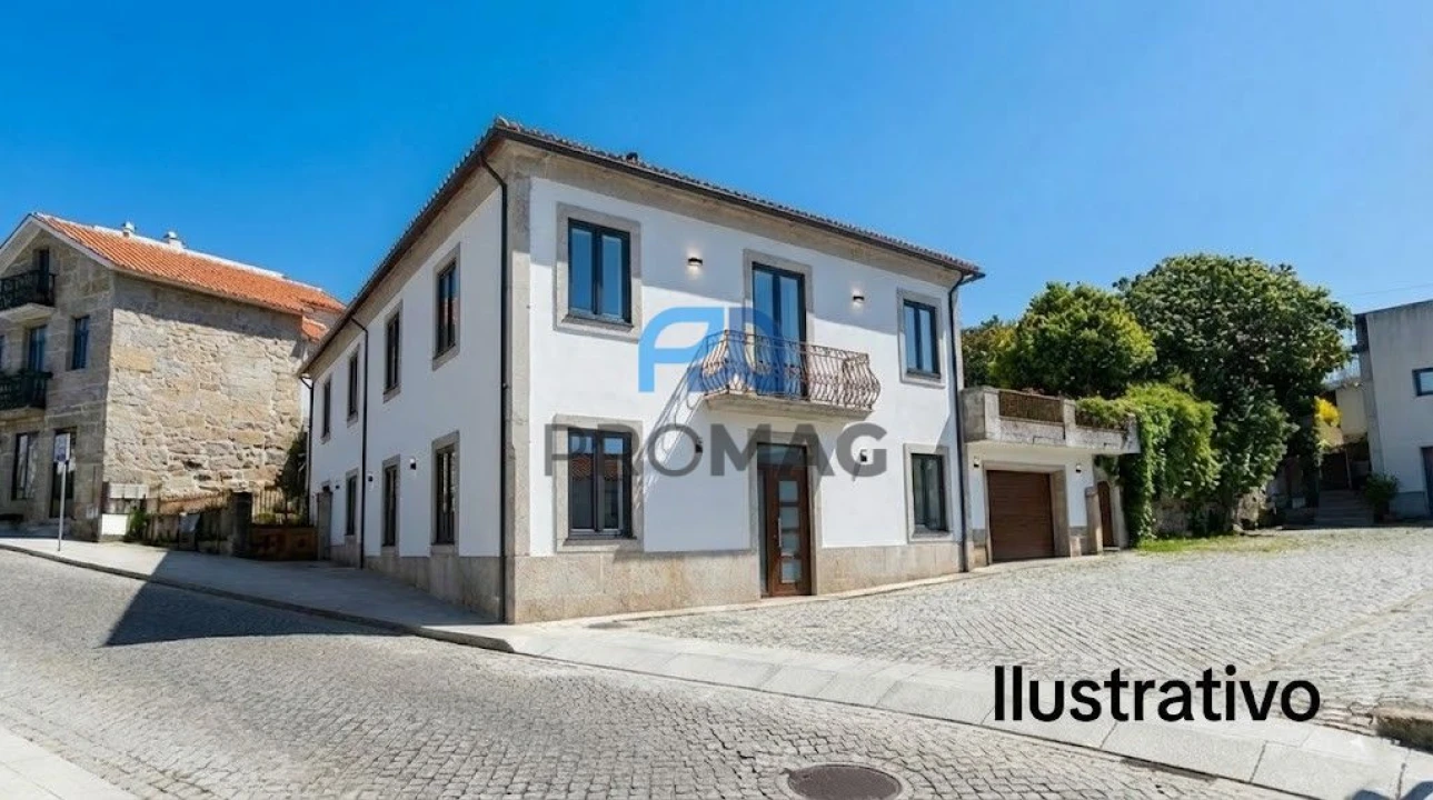 Moradia T6 para Venda em Resende Foto 1