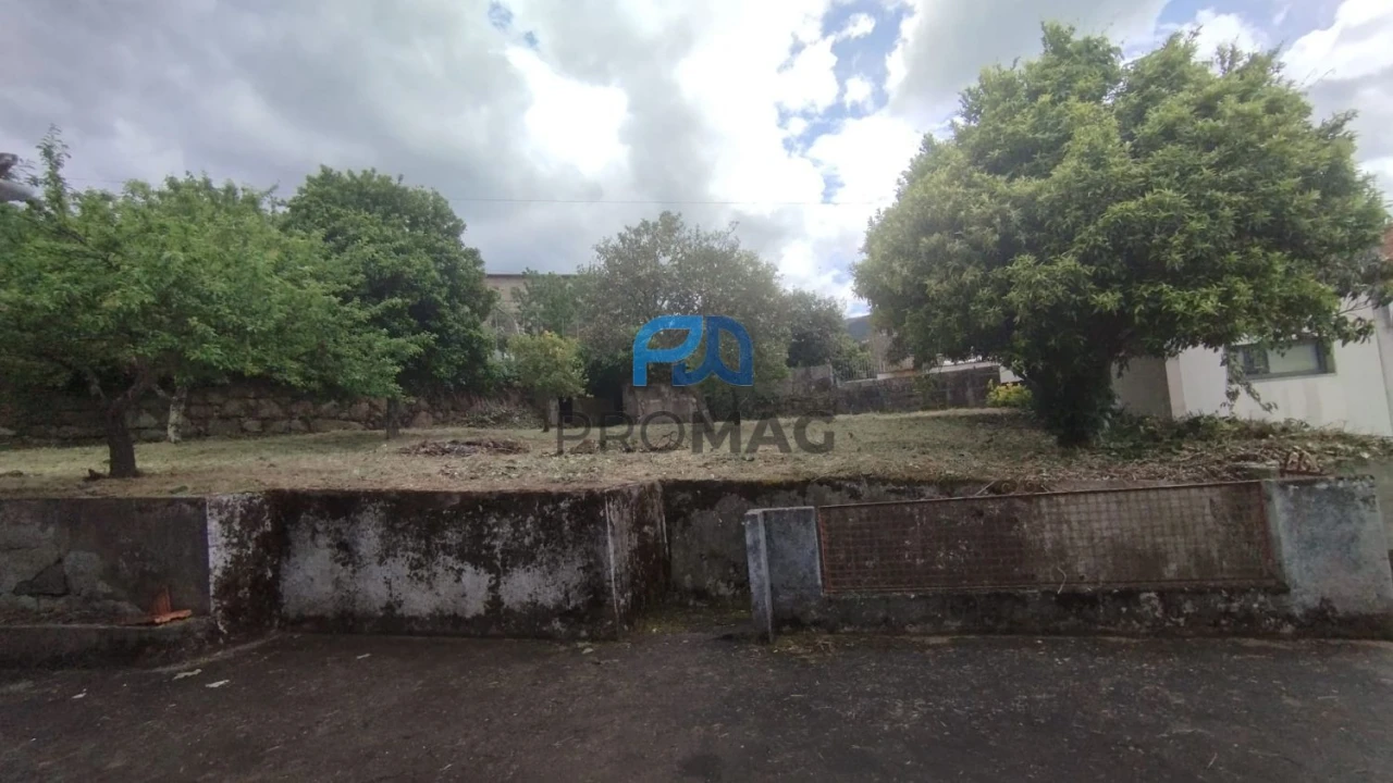 Moradia T6 para Venda em Resende Foto 33