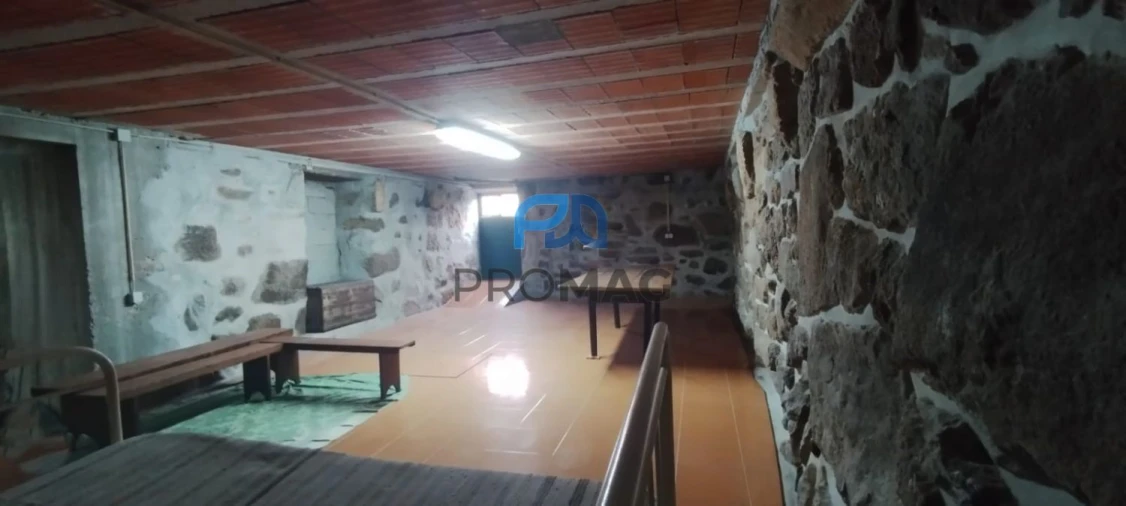 Moradia T2 para Venda em São Cipriano Foto 39