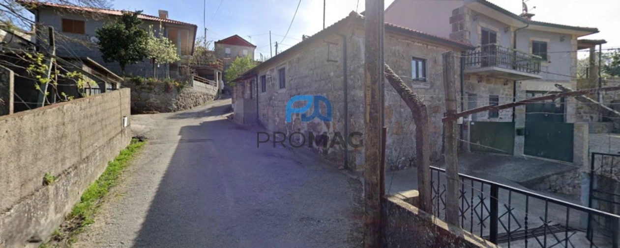 Moradia T2 para Venda em São Cipriano Foto 3