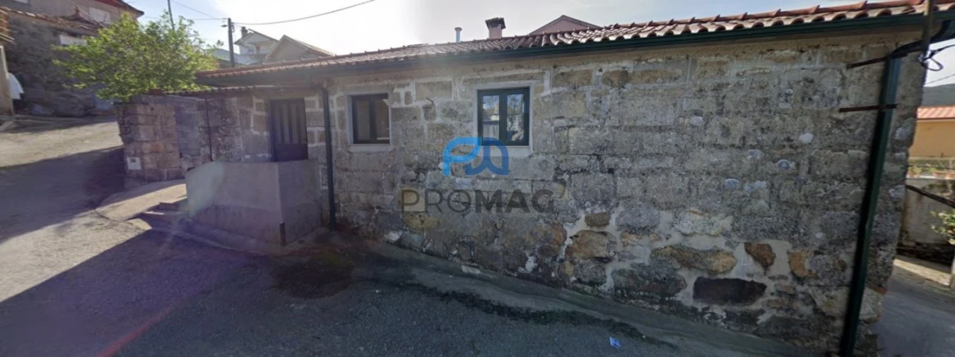 Moradia T2 para Venda em São Cipriano Foto 1