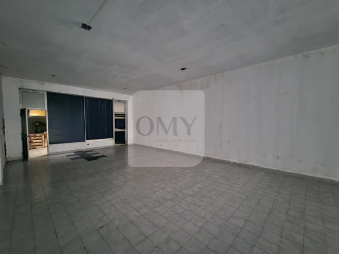 Loja para Arrendamento em Nossa Senhora da Conceição, São Pedro e São Dinis Foto 6