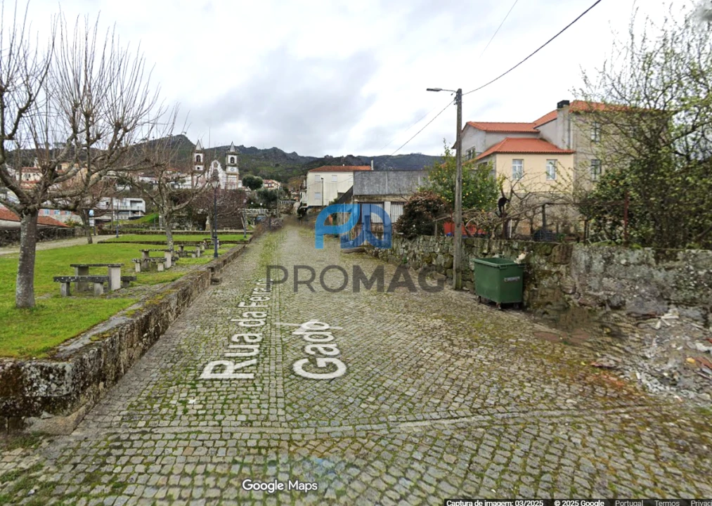 Moradia T3 para Venda em São Martinho de Mouros Foto 25