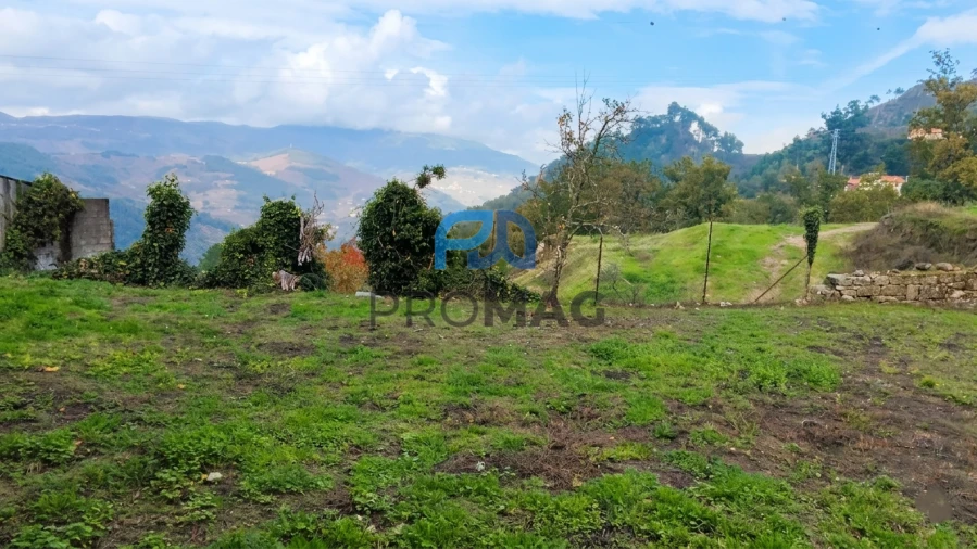 Moradia T3 para Venda em São Martinho de Mouros Foto 23