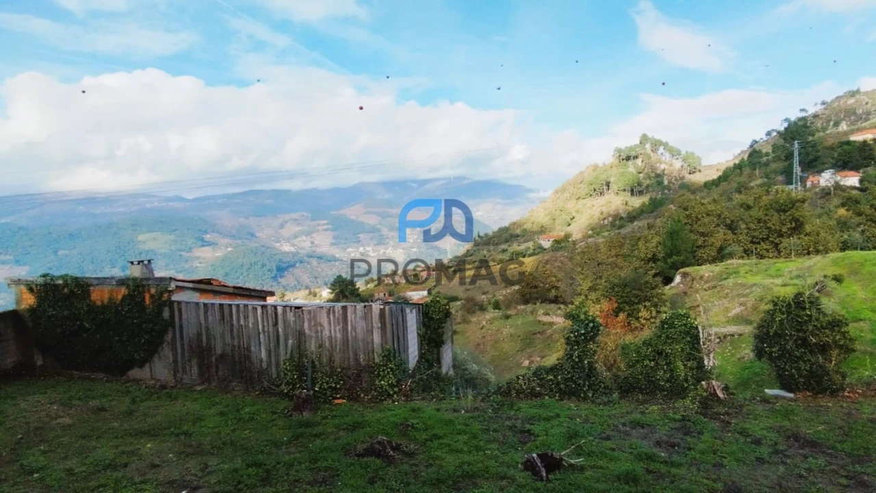 Moradia T3 para Venda em São Martinho de Mouros Foto 22