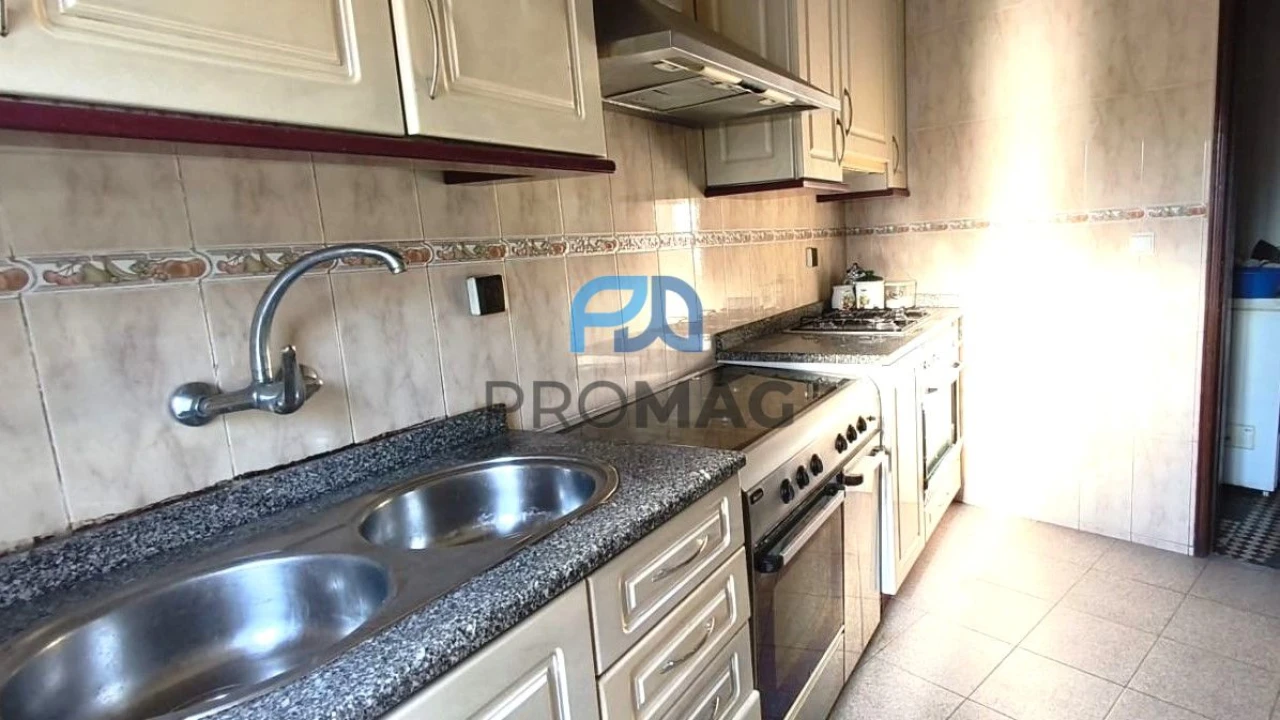 Moradia T4 para Venda em Resende Foto 38