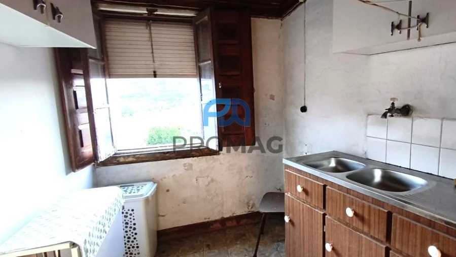 Moradia T4 para Venda em Resende Foto 18