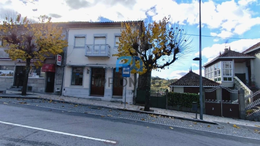 Moradia T4 para Venda em Resende Foto 2