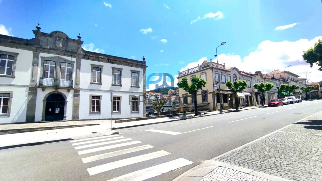 Moradia T4 para Venda em Resende Foto 53