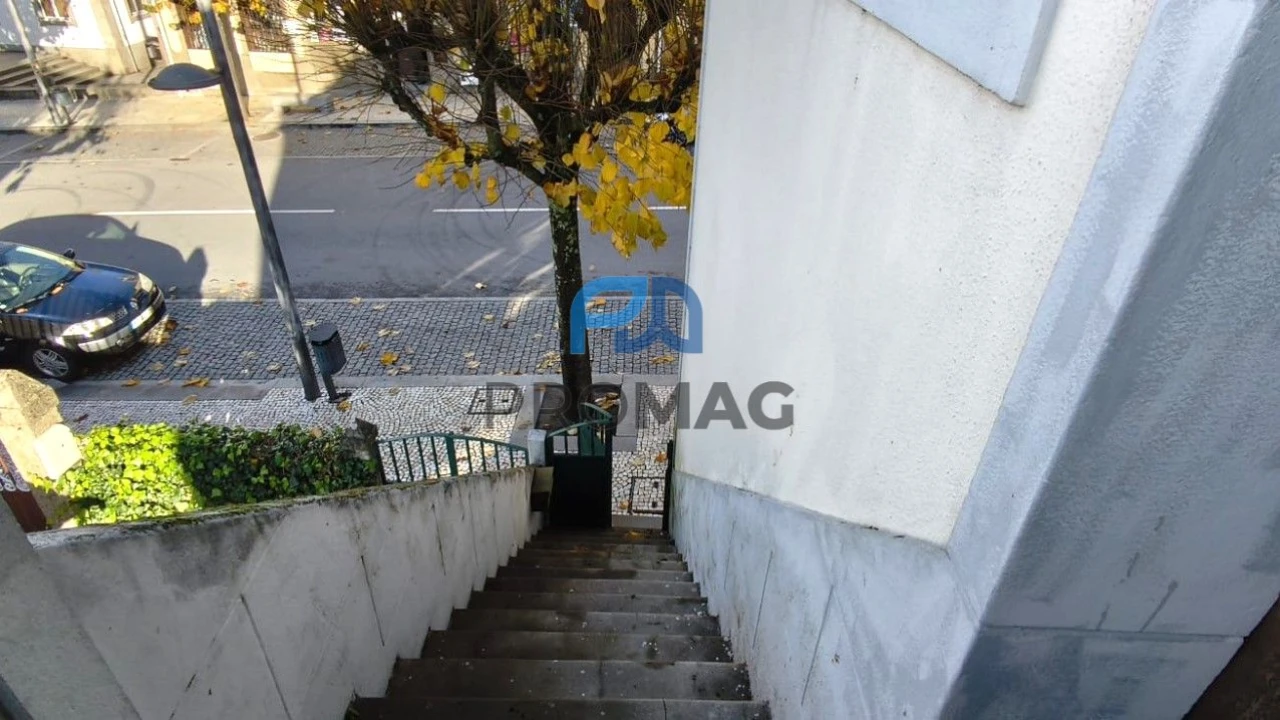 Moradia T4 para Venda em Resende Foto 9