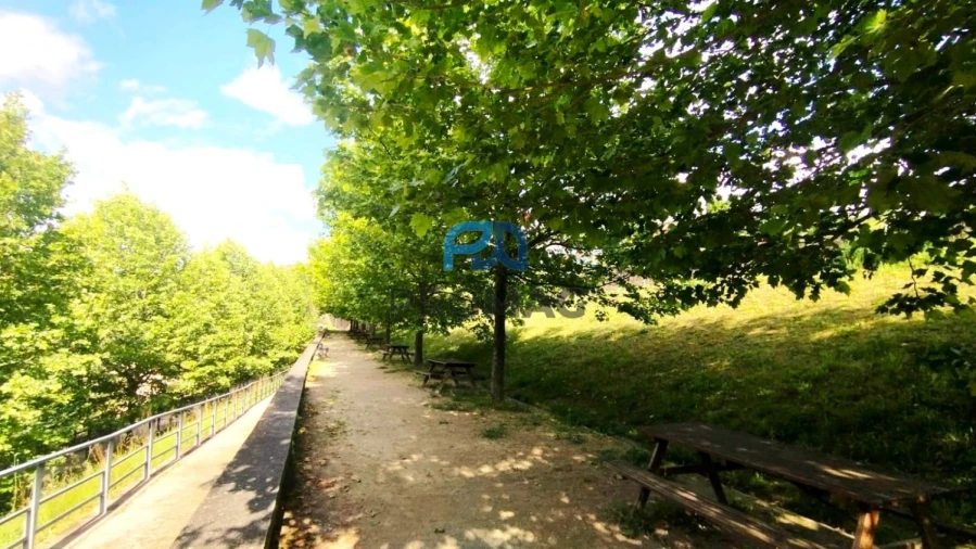 Moradia T3 para Venda em Resende Foto 34