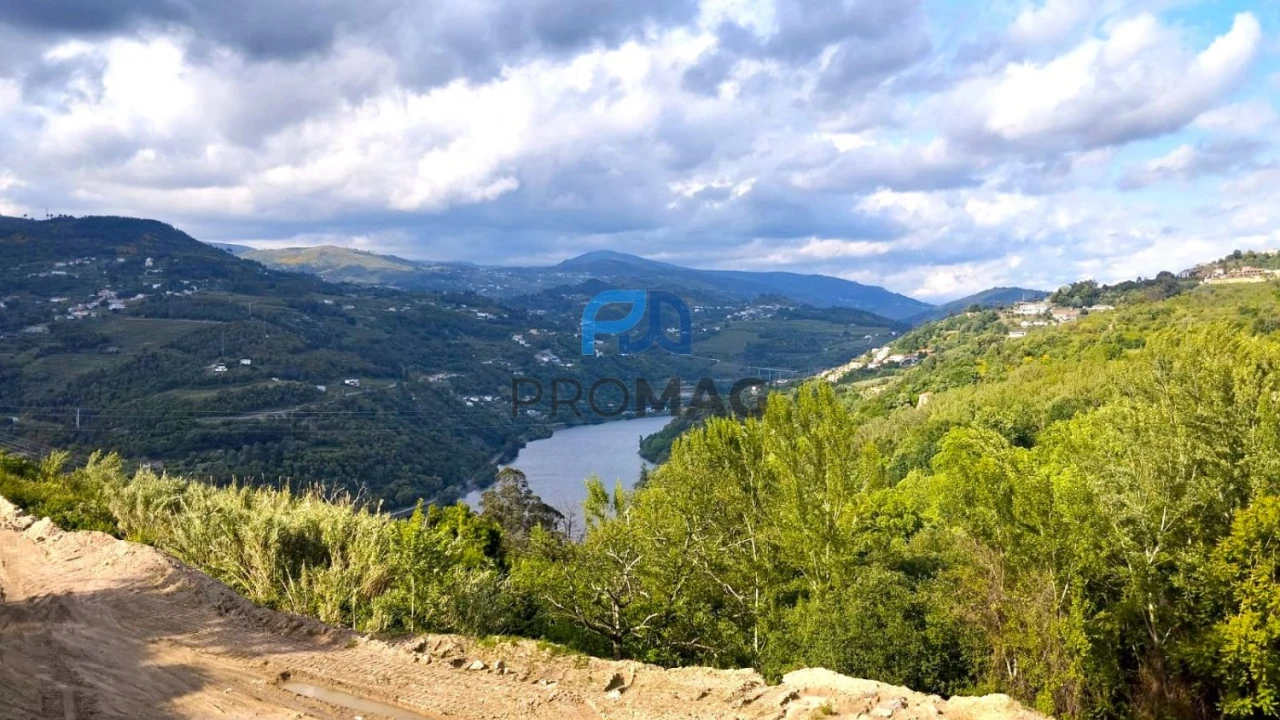 Moradia T3 para Venda em Resende Foto 33