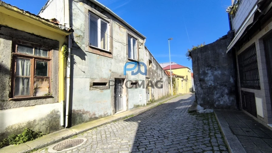 Moradia T6 para Venda em Ramalde Foto 1