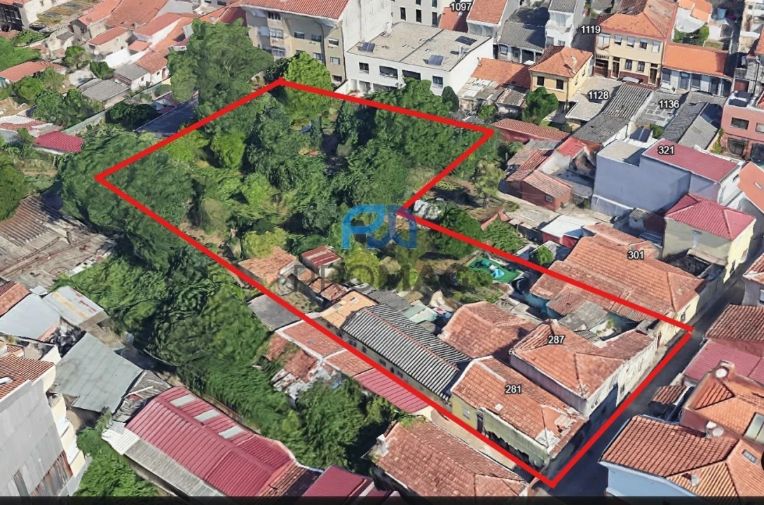 Moradia T6 para Venda em Ramalde Foto 1