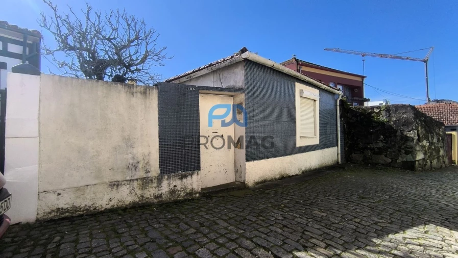 Moradia T2 para Venda em Ramalde Foto 1