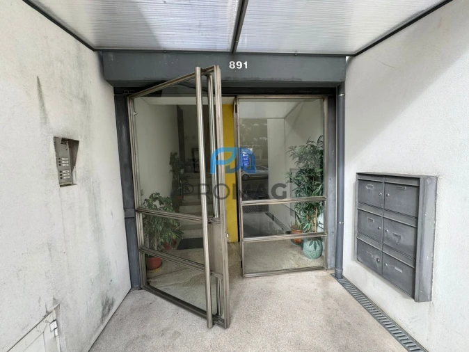 Apartamento T2 para Arrendamento em Pedrouços Foto 10