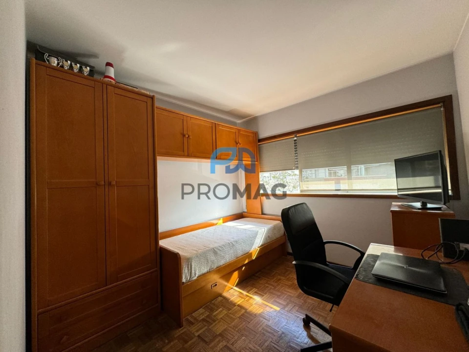 Apartamento T2 para Arrendamento em Pedrouços Foto 20