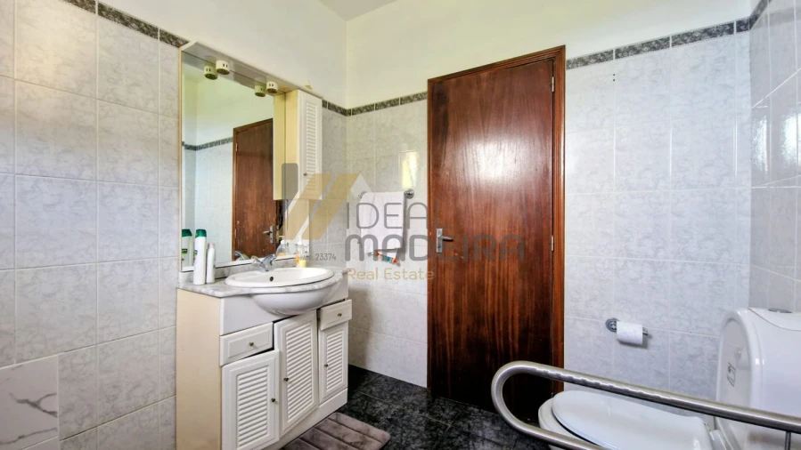 Moradia T2 para Venda em Faial Foto 33