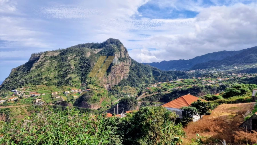 Moradia T2 para Venda em Faial Foto 12