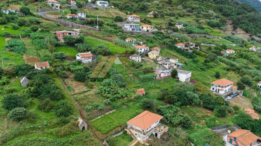 Moradia T2 para Venda em Faial Foto 8