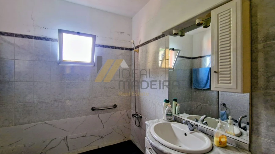 Moradia T2 para Venda em Faial Foto 35