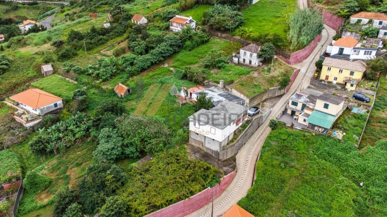 Moradia T2 para Venda em Faial Foto 5