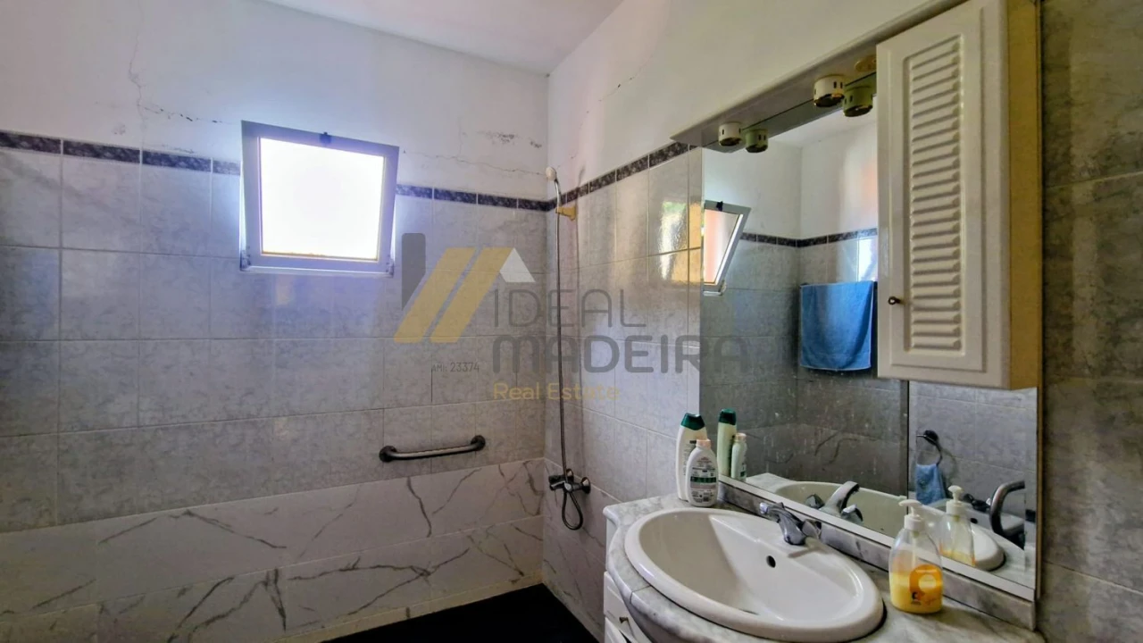 Moradia T2 para Venda em Faial Foto 35