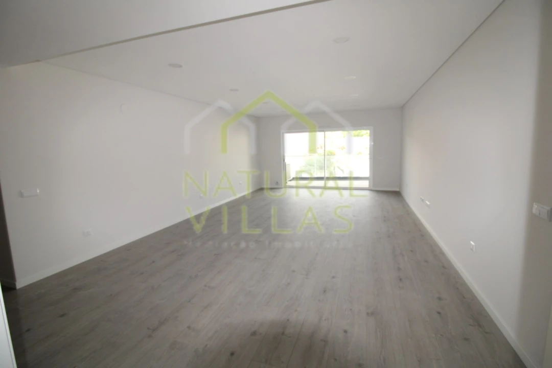 Apartamento T2 para Venda em Loule (São Clemente) Foto 2