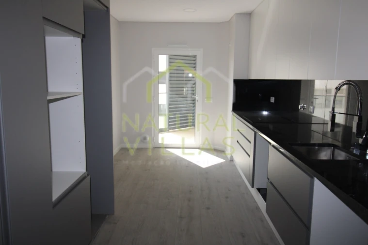 Apartamento T2 para Venda em Loule (São Clemente) Foto 2
