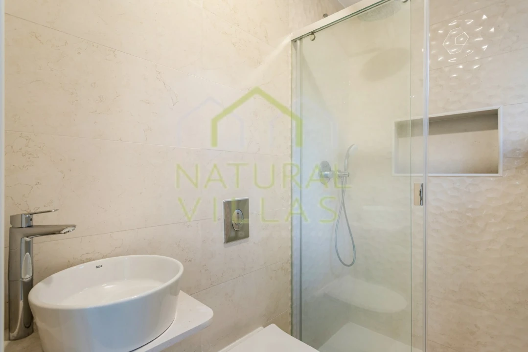 Moradia T2 para Venda em Faro (Sé e São Pedro) Foto 13